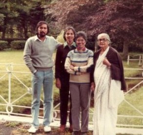with-mom-aie-ba-in-scotland-1986-a